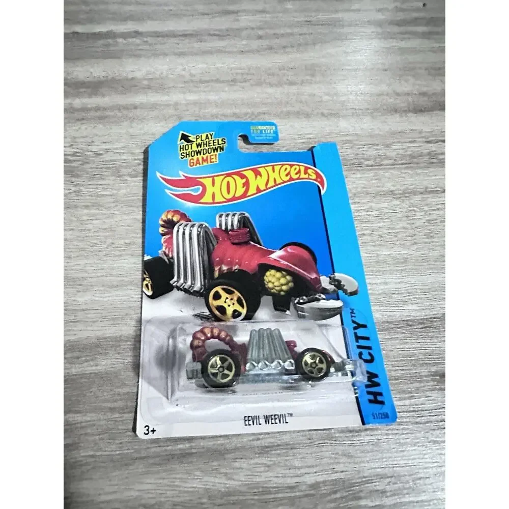 Hot Wheels Eevil Weevil HW City 2014 Street Beasts 51/250 Hotwheels H77